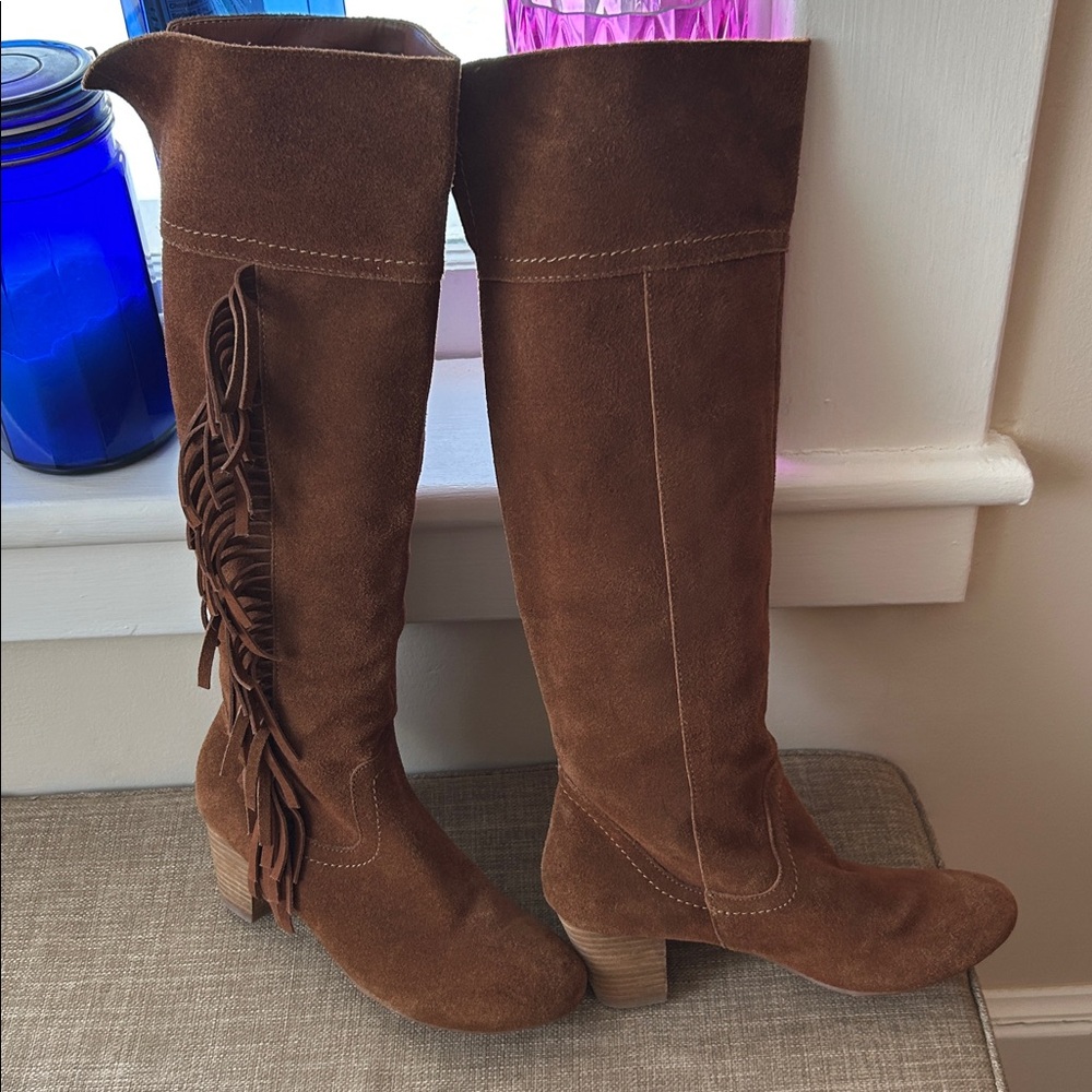 # 131 suede 100% leather fringe boots size 6